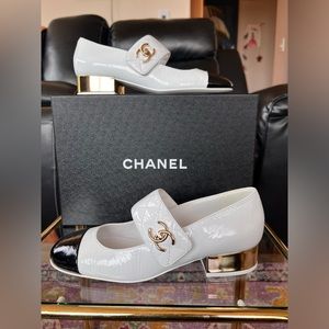 Chanel 2023 Mary Jane’s Size 39